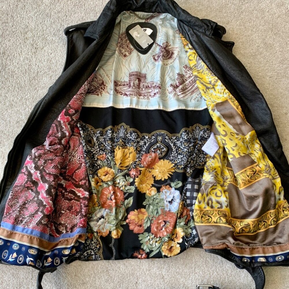 Pihakapi Hand Painted Leather Vest Made in Italy